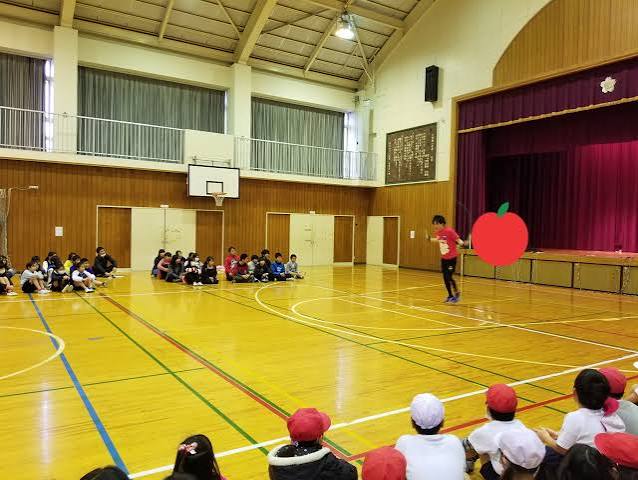 体育館 床・天井スペック