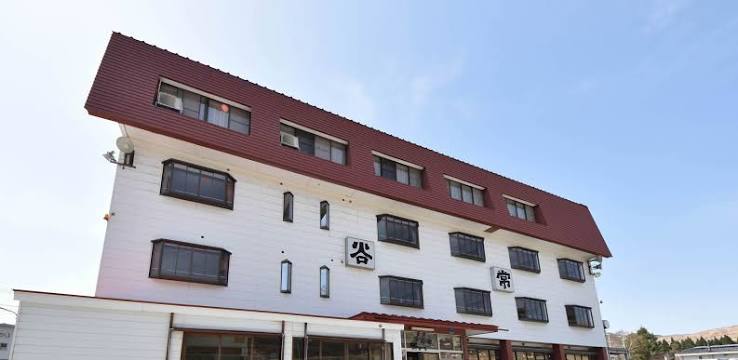 ハチ高原 ホテル 谷常 外観