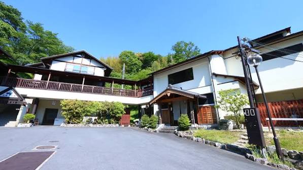 太鼓判 花夢花夢 外観・吉野山からの絶景