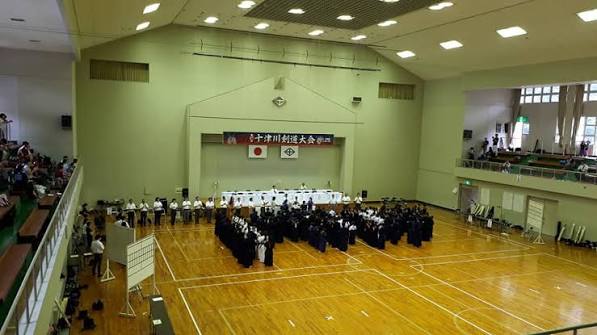 バドミントン 練習風景イメージ