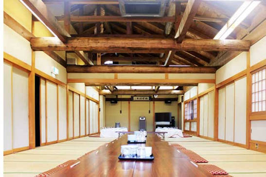 落ち着いた雰囲気の客室和室
