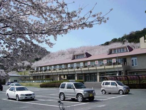 越生町中央公民館